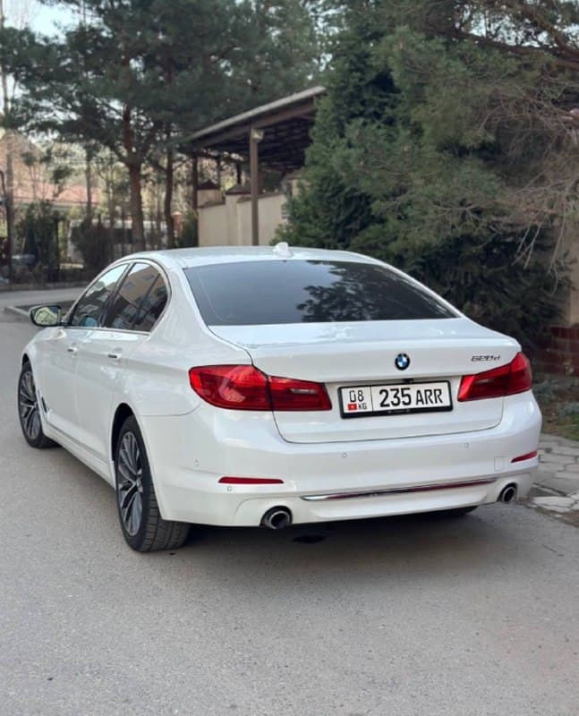 BMW 520d (G30) 2018 — фото 2