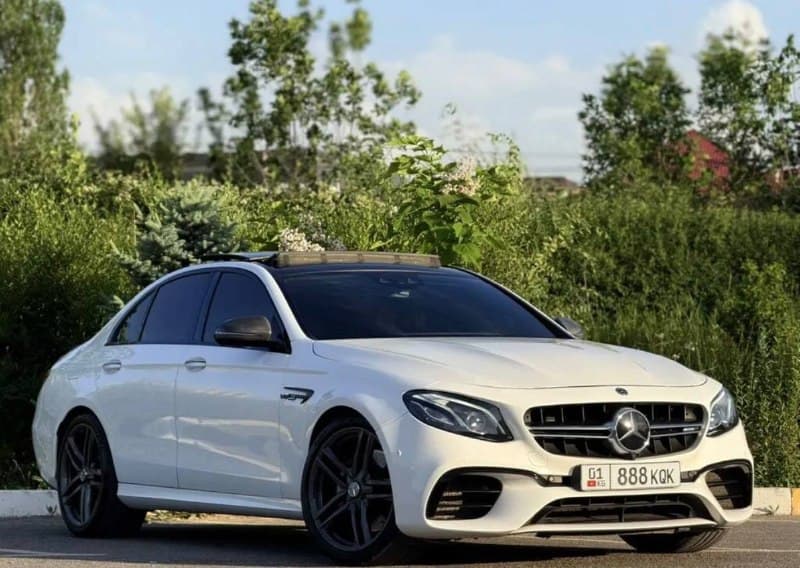 Mercedes-Benz E63 AMG 4MATIC 2018 — фото 3