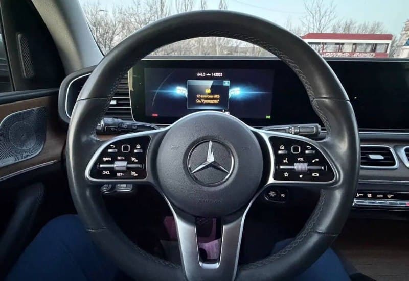 Mercedes-Benz GLE 2019 — фото 2