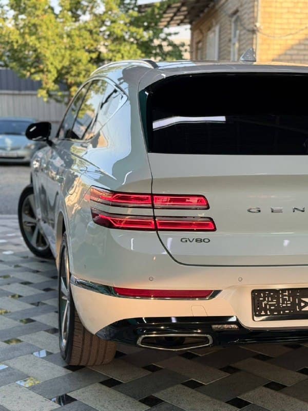 Genesis GV80 AWD 2023 — фото 2