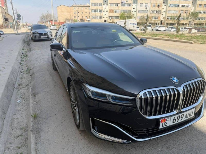 BMW 740Li