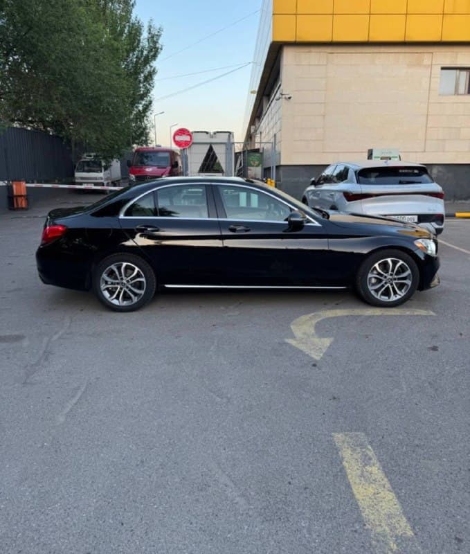 Mercedes-Benz C-Class