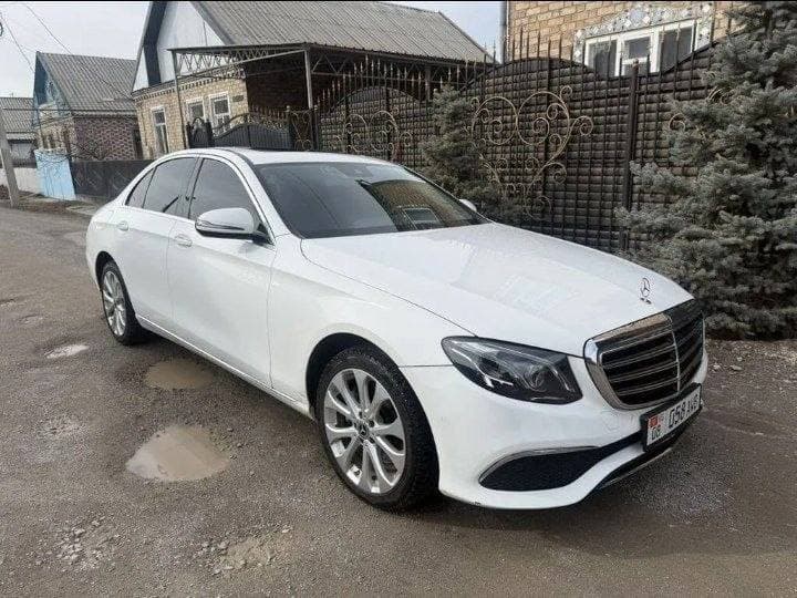 Mercedes-Benz E 220d