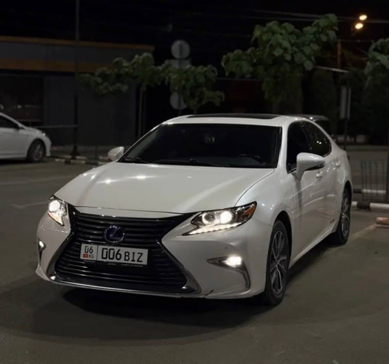 Lexus ES