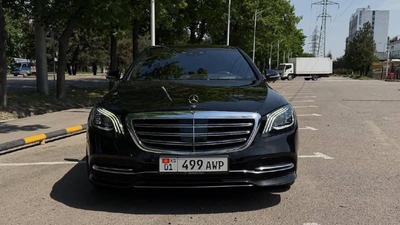 Mercedes-Benz S-Class (W222)