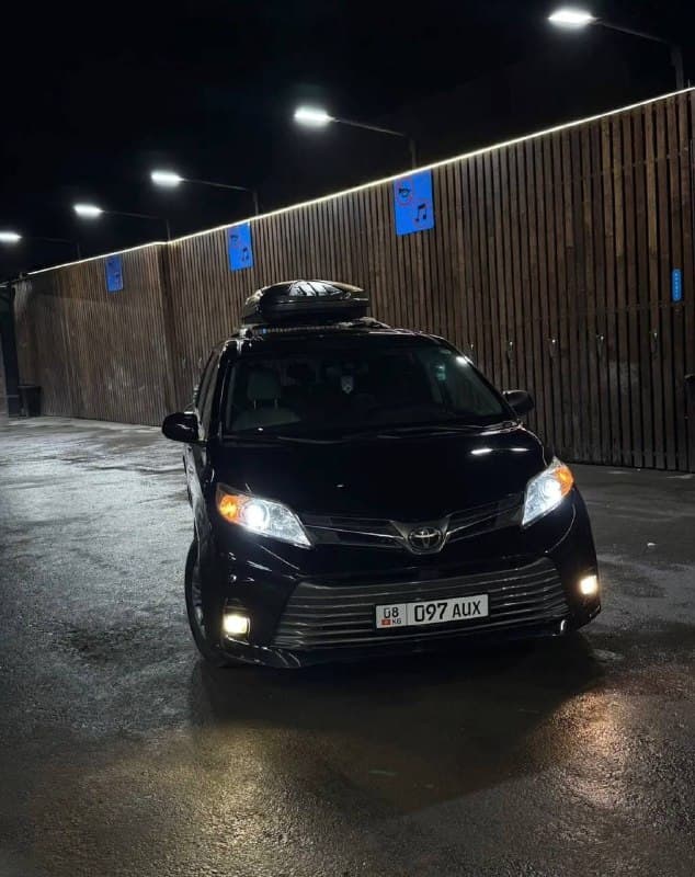 Toyota Sienna