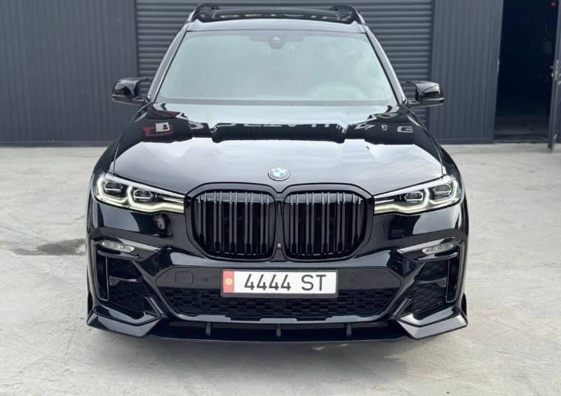 BMW X7 40i